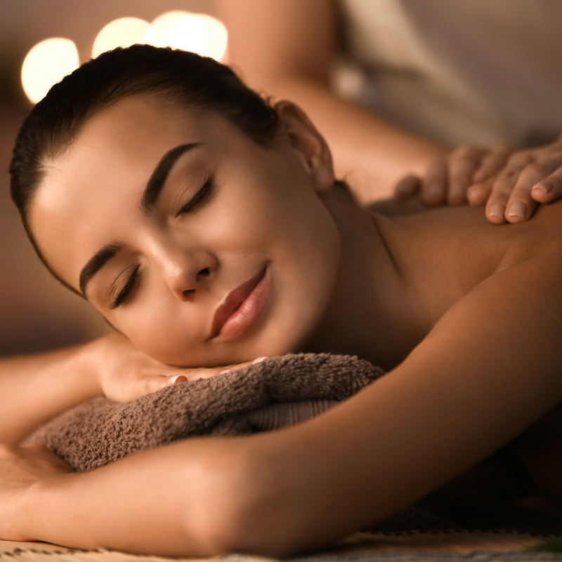 40 Minute Back Neck & Shoulder Massage – Robert John Hair & Beauty